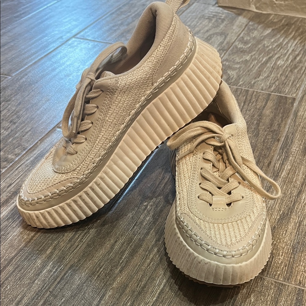 Dolce Vita Woven Platform Cream Sneakers - Size 7 - Picture 4 of 11